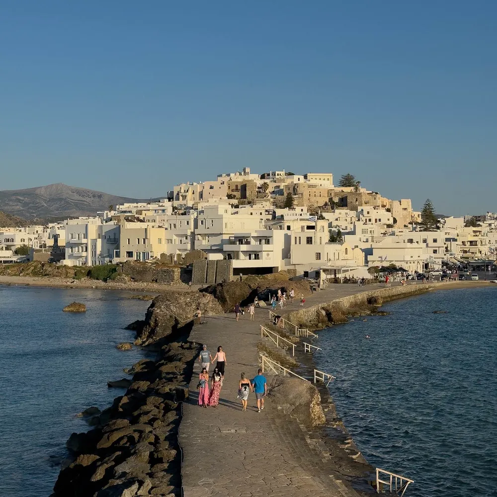 Panorama Chore na Naksosu sa nasipa ka Portari