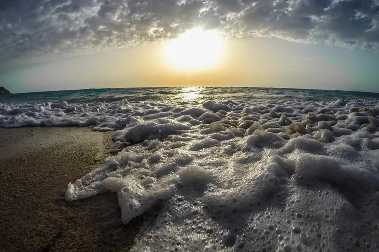 Zalazak sunca na plaži Pefkoulia