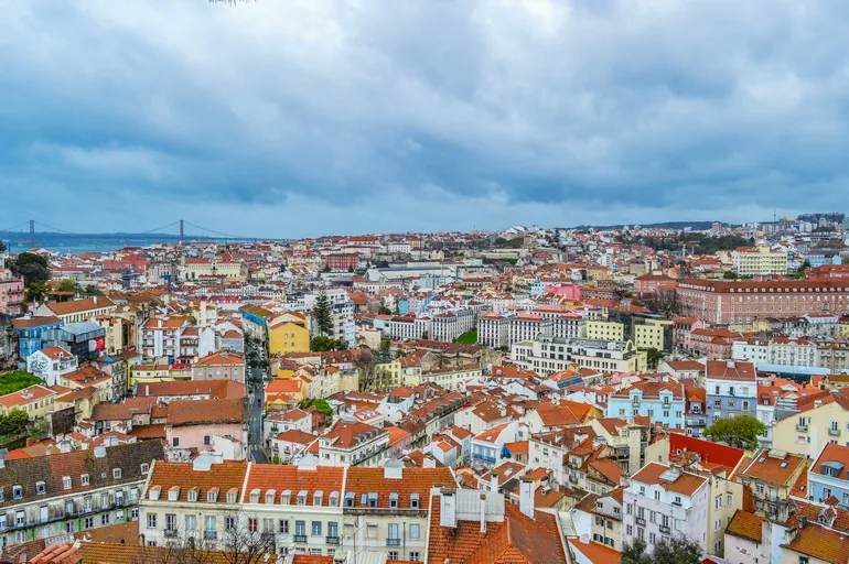 Crveni krovovi Lisabona iz visine
