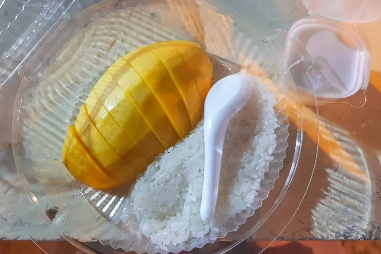Mango sticky rice
